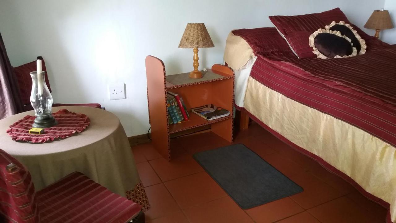 Jen's Bed & Breakfast Dullstroom Bagian luar foto